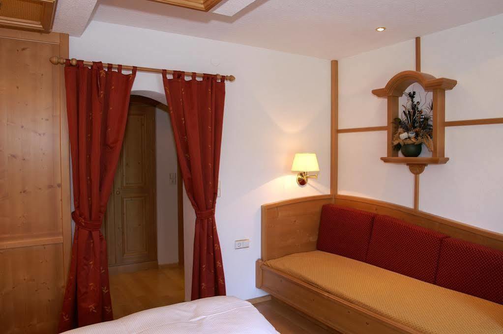 Dietrich Comfort Appartements Тельфс Экстерьер фото
