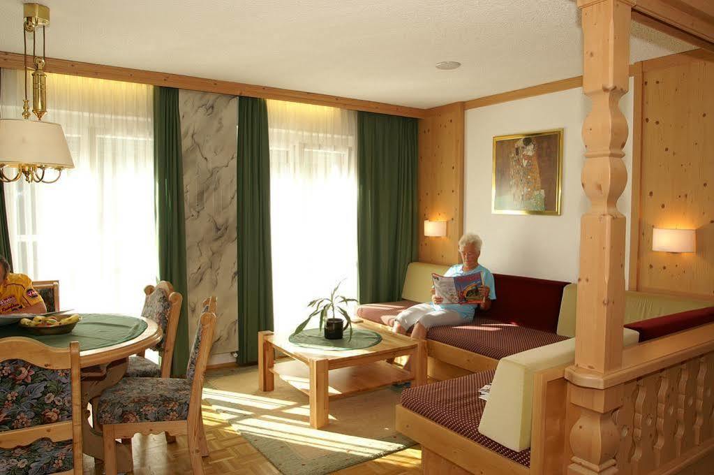 Dietrich Comfort Appartements Тельфс Экстерьер фото